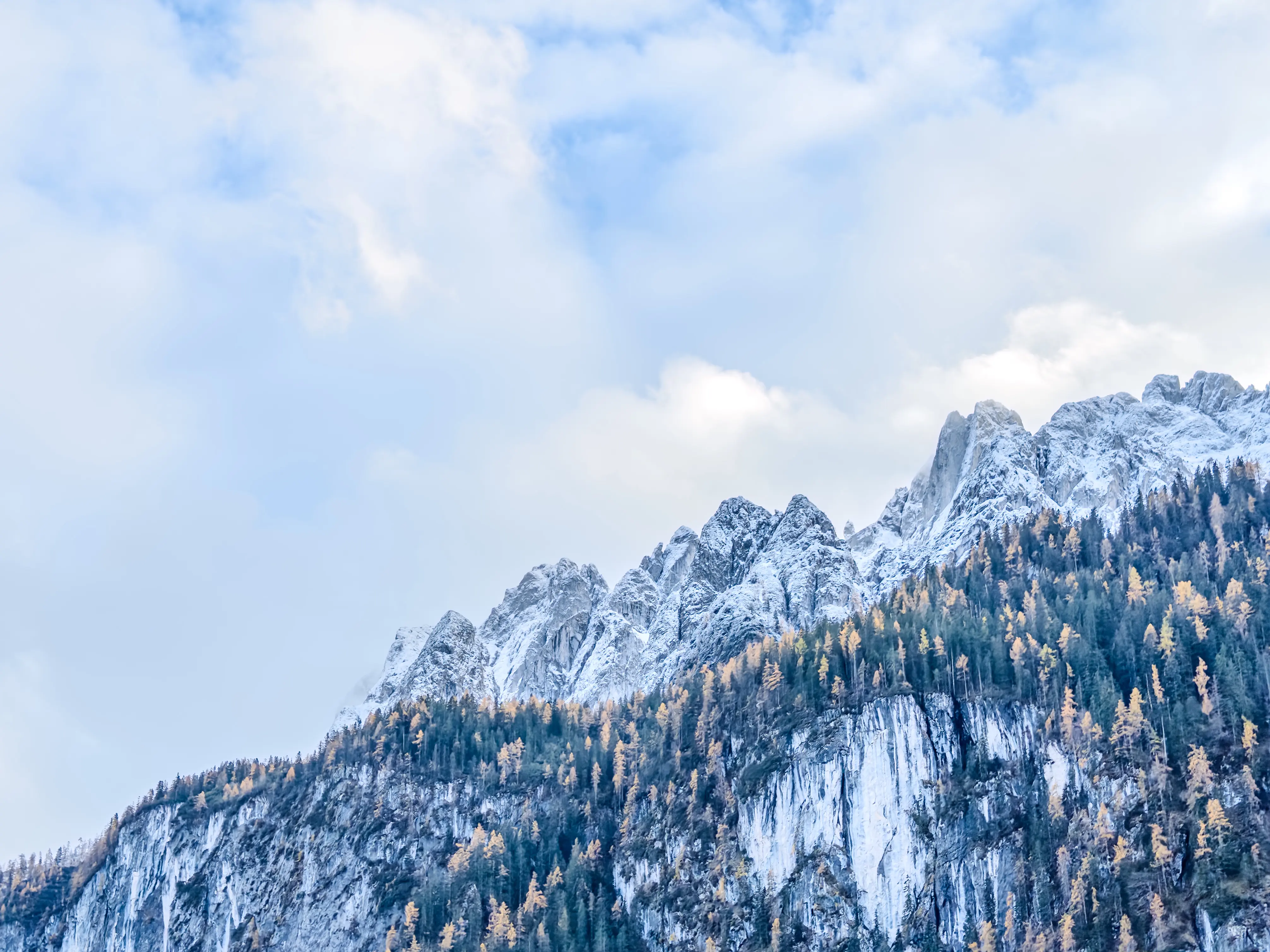 Alpine Reflections in Salzkammergut - Image 9