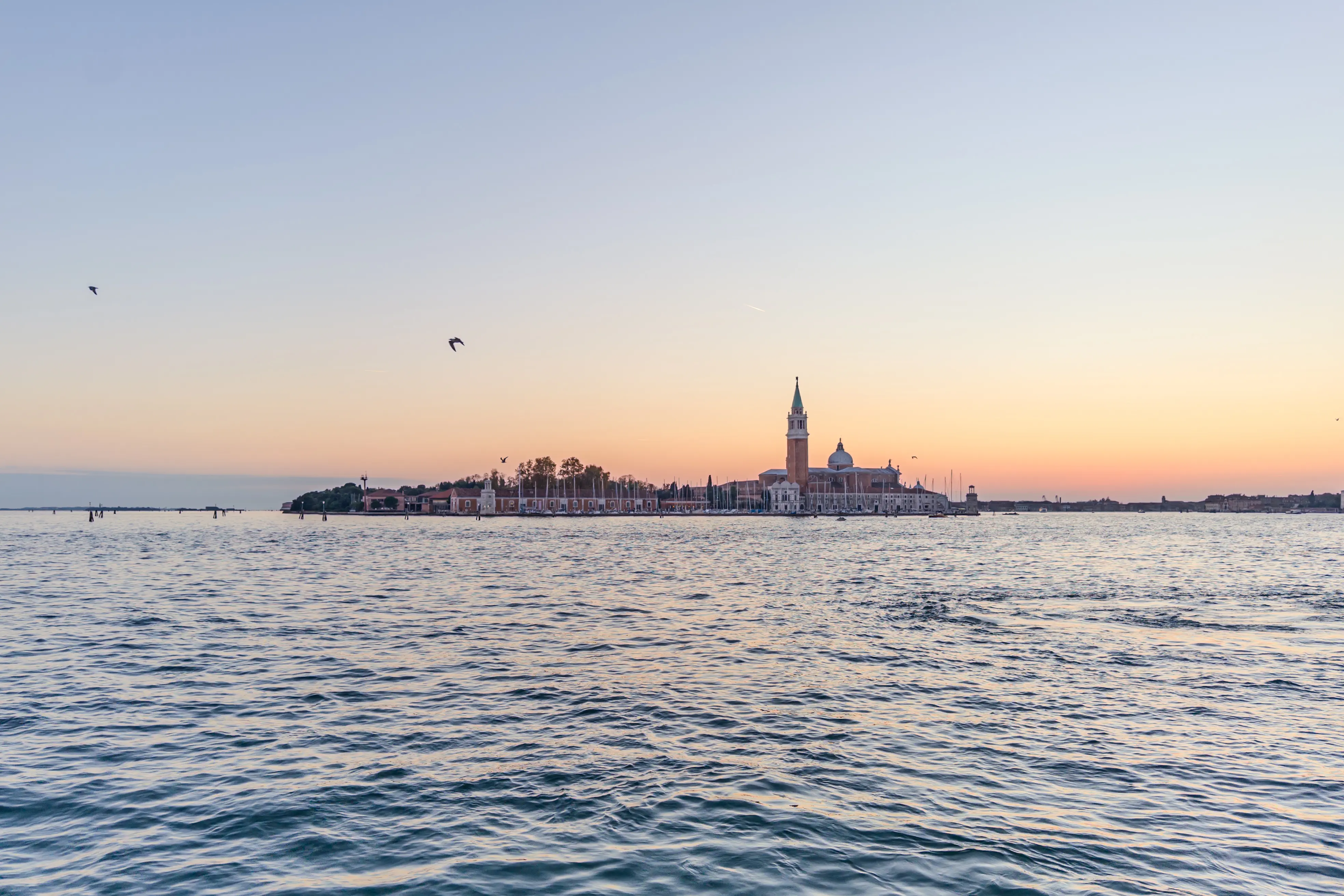 Wandering Through Venetian Alleyways - Image 2