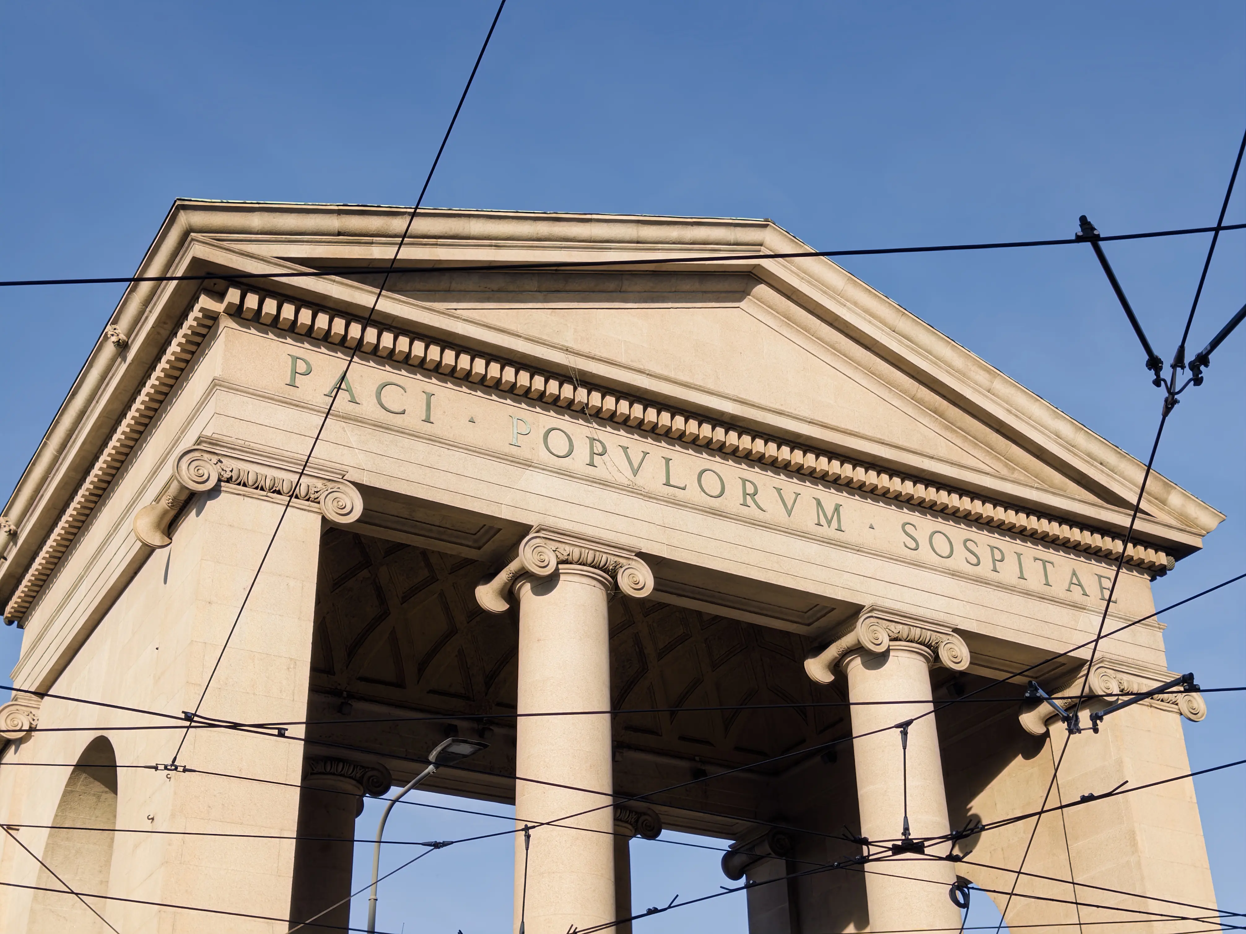 Milan — Where Fashion Meets History - Image 2